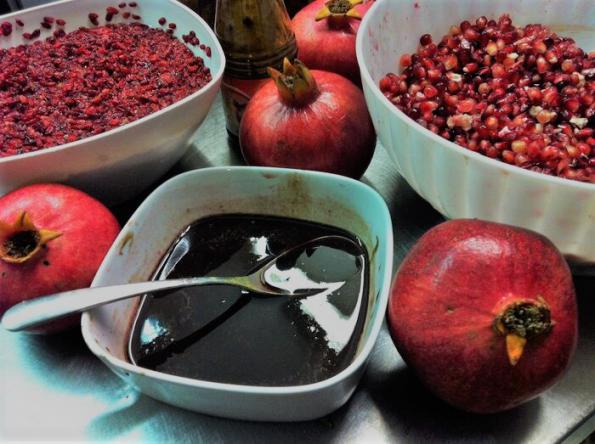 بررسی کیفی انواع رب انار