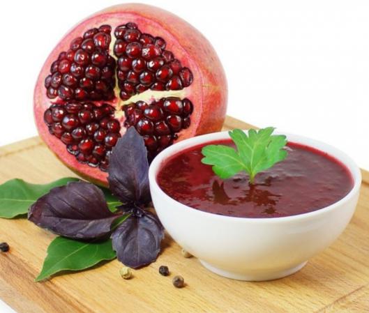 انواع ویتامین موجود در رب انار