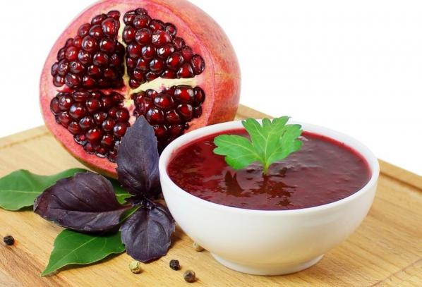 بهترین زمان خوردن رب انار